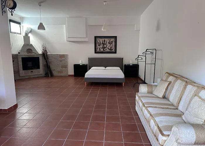 Henry 2 - Relaxing Retreat * Noto